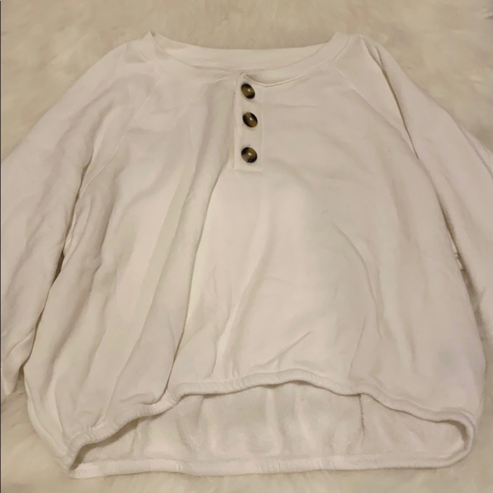 American Eagle cropped sweater long sleeve white